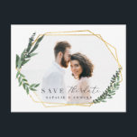 リーフィーな水彩花のSave the Date 案内ポストカード<br><div class="desc">リーフィーな水彩花のSave the Dateのポストカード。美しい水彩の葉とモダンで大胆なフォントが特徴のこのSave the Dateの招待状は、どんな季節にもぴったりで、トレンドに敏感なデザインです。ウェディングスイートの一部</div>