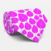 リーフパターン02 – 白のマゼンタ ネクタイ (ロール)