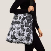 リーフ日本のプリント、白黒 クロスボディバッグ (クローズアップ)