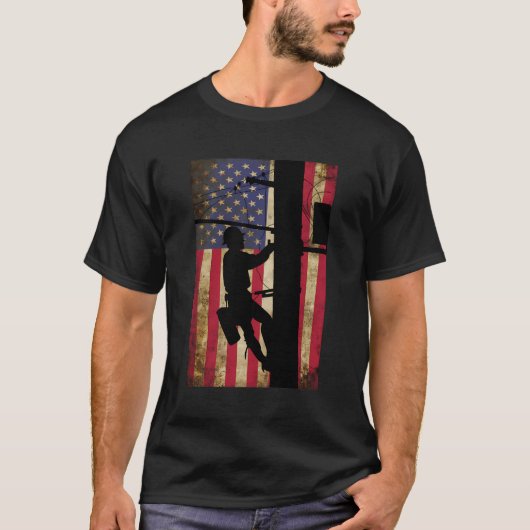 リーマンアメリカ国旗の電気ケーブルラインマンギフト Tシャツ (正面)