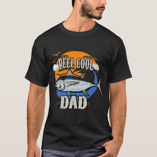 リールがクールなお父さんの釣り Tシャツ (正面)