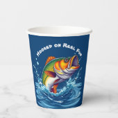 リールに引っ掛けられた魚おもしろい 紙コップ (裏面)