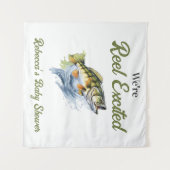 リール興奮の大きな魚の漁師の赤ちゃんシャワー タペストリー (正面(横))