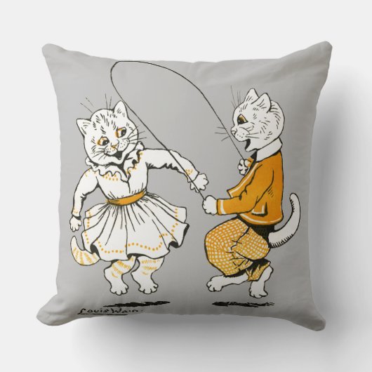 ルイス・ワーイン・ガールズ クッション (正面)