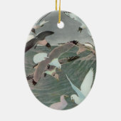 ルイ・アガスフエルテスによる海波の上のカモメ セラミックオーナメント (裏面)