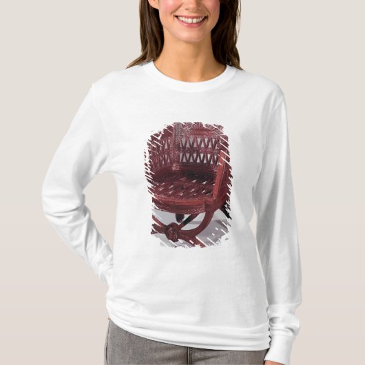 ルイXVIのスタイルの肘掛け椅子 Tシャツ (正面)