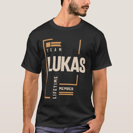 ルカパーソナライズされたス名おもしろい- Lukas Tシャツ (正面)