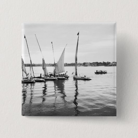 ルクソール・エジプト、フェルカス・オン・ザ・ニル 缶バッジ (正面)