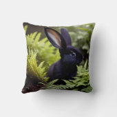 ルシファー・ザ・ブラック・バニー: 悪戯の黒い束 クッション (裏面)