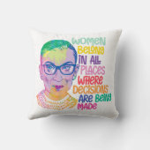 ルスバダーギンズバーグの女性は全ての場所に属している クッション (裏面)