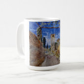 ルッカイタリアンのブドウ園の歩道 コーヒーマグカップ (正面左)