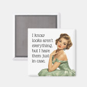 ルックスすべてではないおもしろいレトロ主婦 マグネット (正面/裏面)