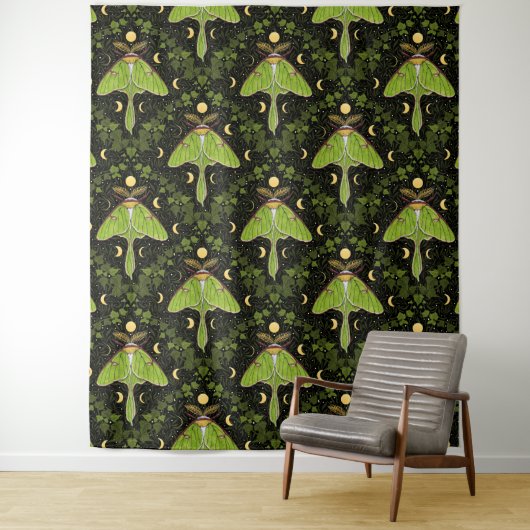 ルナガの蛾、月相とツタのダマスク2 タペストリー (インサイチュ)