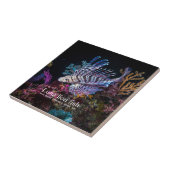 ルナライオンの魚、プテロイスのルヌラータ。 タイル (側面)