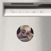 ルナ・ラブグッドが眼鏡越しに覗き込む マグネット (インサイチュ (食洗機))