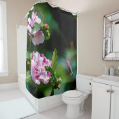 ルビーの喉が詰まったハミングバード – オリジナル写真 シャワーカーテン (インサイチュ)