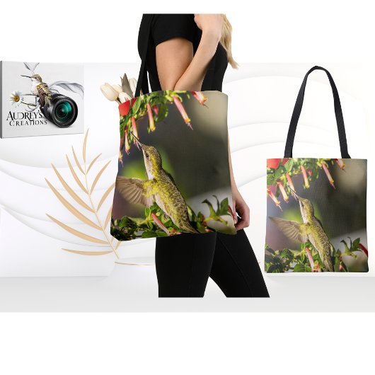 ルビーの喉を張ったハミングバード トートバッグ