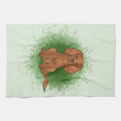 ルビーキャリバリーキングチャールズスパニエル犬ドッグオングリーン キッチンタオル (横)