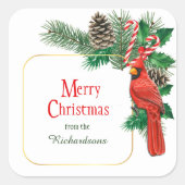 ルビー色のカーディナルと松の実のブーケのクリスマス スクエアシール (正面)