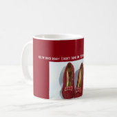 ルビー色のスリッパのマグ コーヒーマグカップ (正面左)