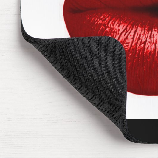 ルビー赤口紅メイクアップ美しいファッションサロン唇 マウスパッド (コーナー)