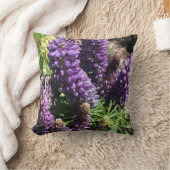 ルピナスの紫色の花 クッション (ブランケット)