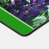 ルピネの紫のパーソナライズされた花 デスクマット (コーナー)