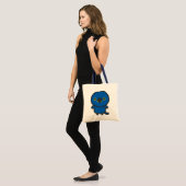 ルリコンゴウインコ トートバッグ (正面(モデル))