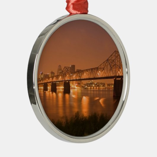 ルーイスビルケンタッキー夜は橋オハイオ川をつけます メタルオーナメント (右)