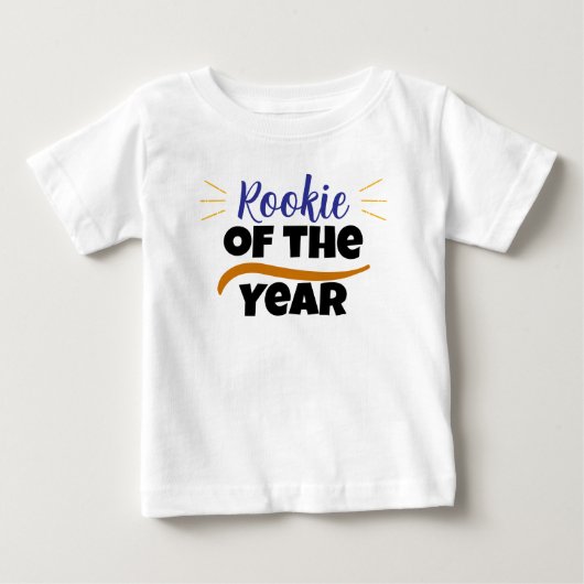 ルーキー・オブ・ザ・イヤー - かわいい子供の面白いデザイン ベビーTシャツ (正面)