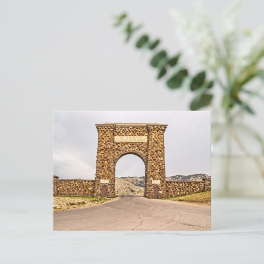 ルーズベルトアーチアットザノースエンドイエローストーン ポストカード (スタンド正面)