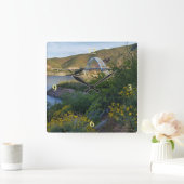 ルーズベルトレイクブリッジアリゾナ黄色のワイルドフラワー スクエア壁時計 (ホーム)