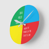 ルーチンの子供の色 – 緑の青の黄色の赤 ラウンド壁時計 (傾斜)