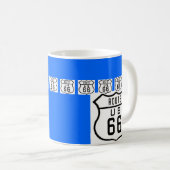 ルート66のヴィンテージのアメリカの交通標識 コーヒーマグカップ (正面右)