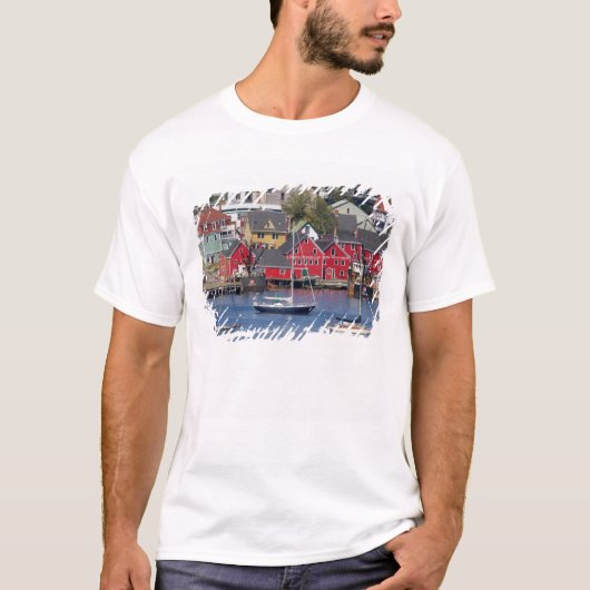 ルーネンバーグ、ノバスコシア州、カナダ。 3 Tシャツ (正面)
