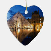 ルーバー博物館、パリ、フランスのピラミッド セラミックオーナメント (右)