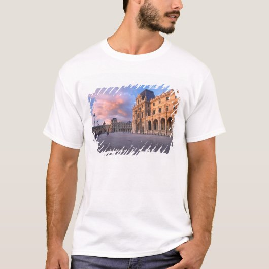 ルーブル美術館, パリ, フランス Tシャツ (正面)