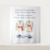 ルーマニアの伝統的な民族衣装をフィーチャーした、素朴で洗練されたウェディングデザイン タペストリー (正面)