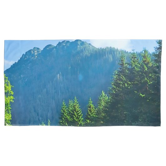 ルーマニアの山岳プリント カルパチアの森の道 枕カバー (正面左)