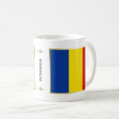 ルーマニアの旗と地図のマグ コーヒーマグカップ (正面右)