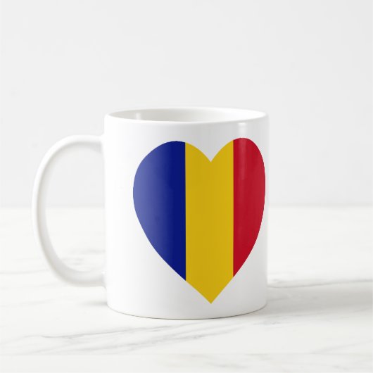 ルーマニアの旗のハート コーヒーマグカップ (左)