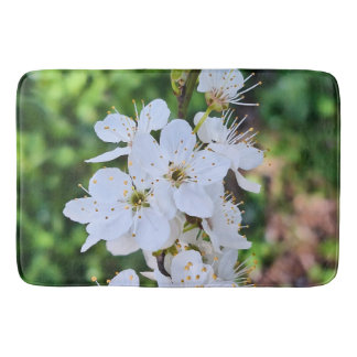 ルーマニアの春に咲く花の木 – 花の写真 バスマット