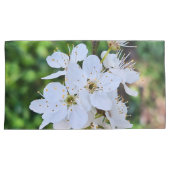 ルーマニアの春に咲く花の木 – 花の写真 枕カバー (正面右)