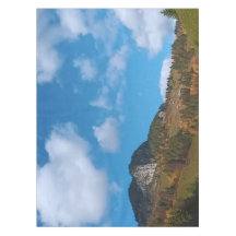 ルーマニアの荒野のアルプスの夏