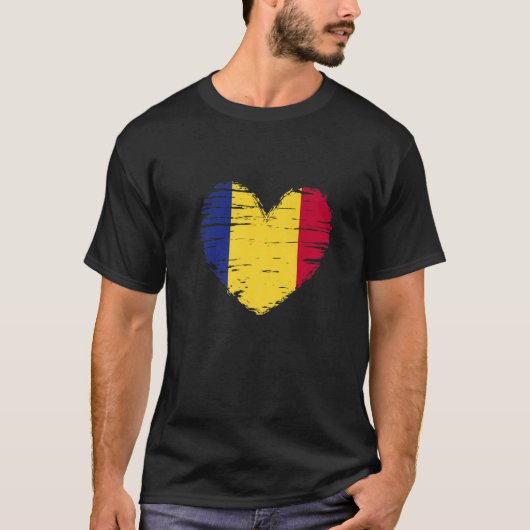ルーマニアハートルーマニア国旗ルーマニアプライド Tシャツ (正面)
