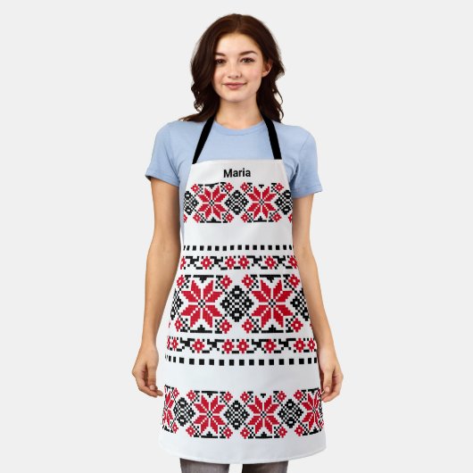 ルーマニア伝統的モチーフ「ザ・スターズ」 エプロン (着用した状態)