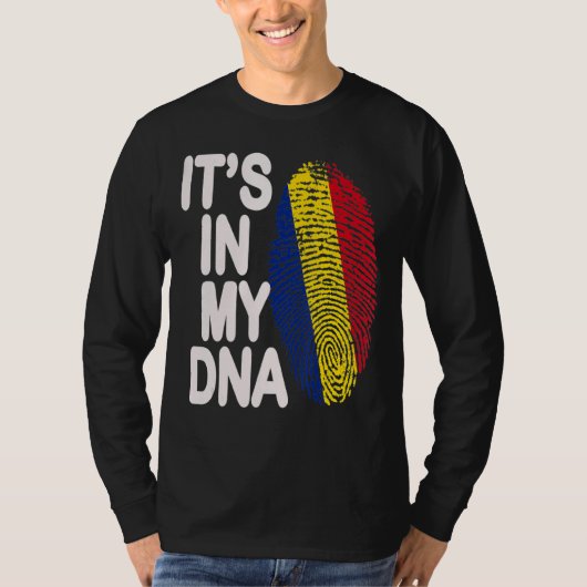 ルーマニア国旗それは私のDnaルーマニア語ルーマニア語 Tシャツ (正面)