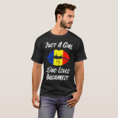ルーマニア国旗 ブカレスト キス・唇 愛 Tシャツ (正面フル)