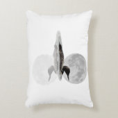 ルーンは月明かりの中で泳ぐ装飾用クッション アクセントクッション (正面(垂直))