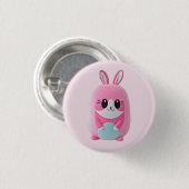 「ルー・ルー」可愛らしいピンク色の生き物 缶バッジ (正面&裏面)